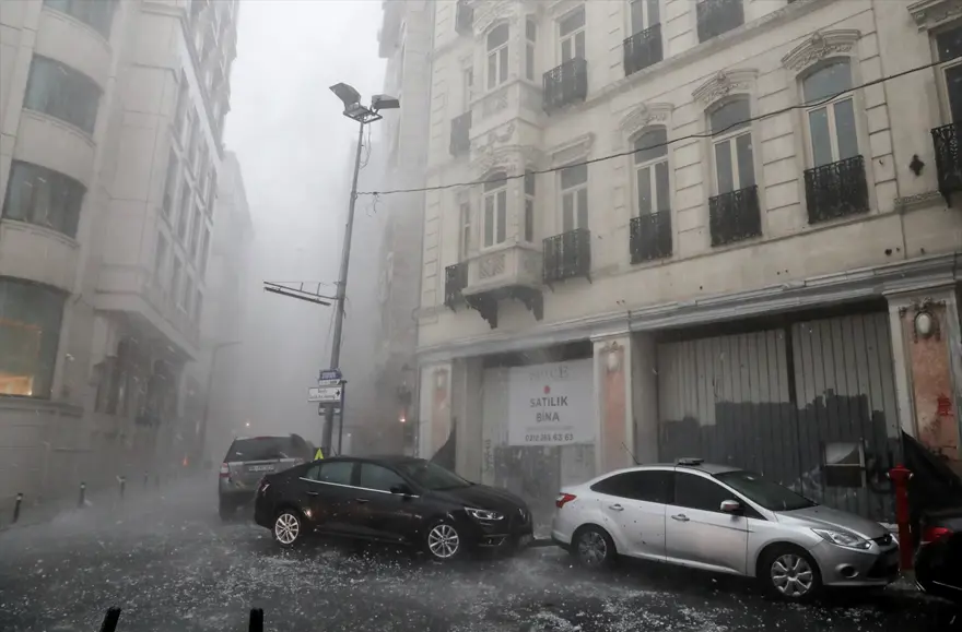 İstanbul'da etkili yağış (20 dakikalık kabus) 42