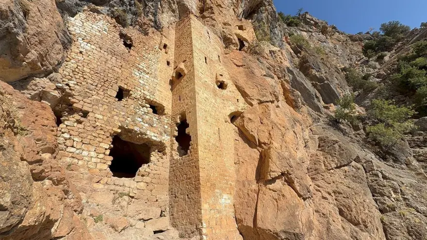 Adana'nın Sümela'sı turizme kazandırılmayı bekliyor 