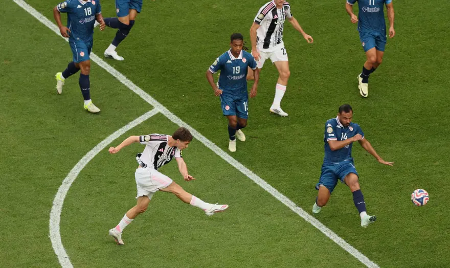 Tarihe geçen Kenan Yıldız, manşetlerde: "Sihirbaz!" 1