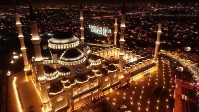 Bu yıl Kadir Gecesi ne zaman? Diyanet tarih verdi