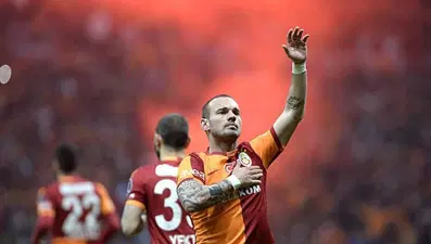 Terim'den Melo ve Sneijder sorusuna yanıt