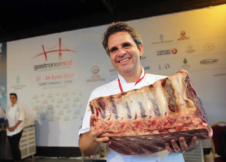 Dünya Mutfakları Sultanahmet Meydanı'nda buluşuyor 2 Dünya Mutfakları Sultanahmet Meydanı'nda buluşuyor 2