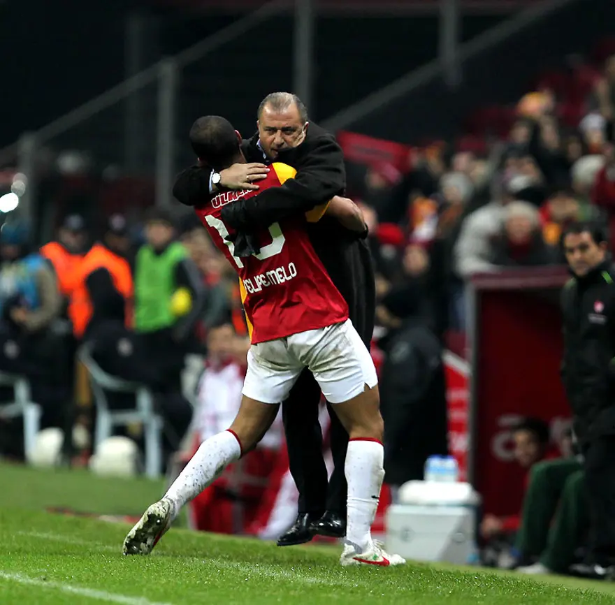 Galatasaray 9'da 9 yaptı 14 Galatasaray 9'da 9 yaptı 14