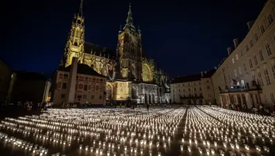 Prag'da Covid-19 kurbanları için anma etkinliği