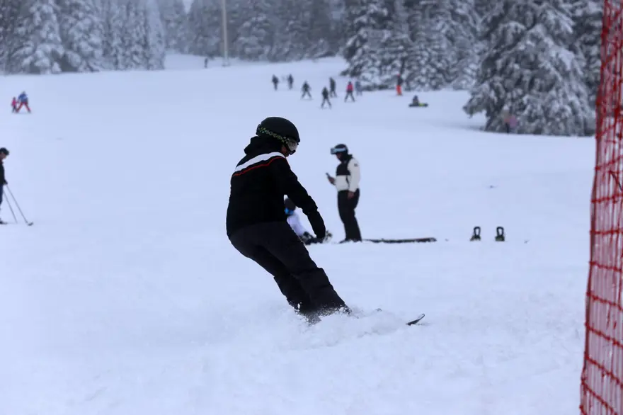 Uludağ'da pistler doldu taştı 2