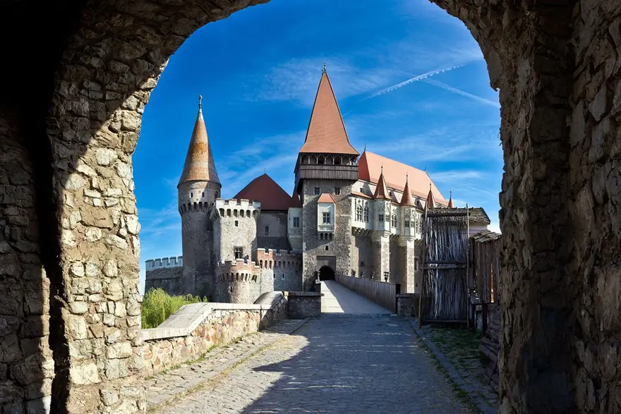 hayalet hikayeleri, perili evler, hayaletli evler, gizemli yerler, gizemli evler 11