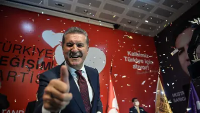 Mustafa Sarıgül'ün partisinin adı belli oldu