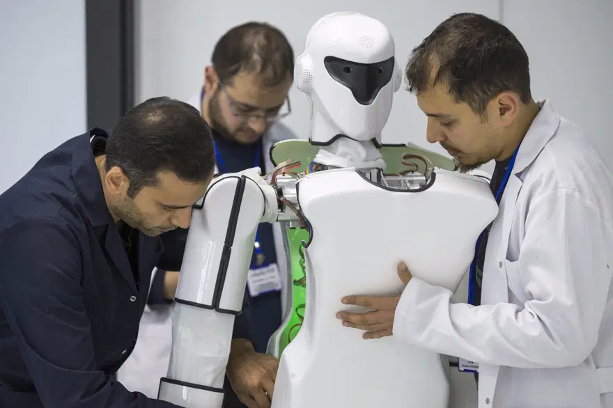 İlk insansı robot fabrikası Konya'da 3