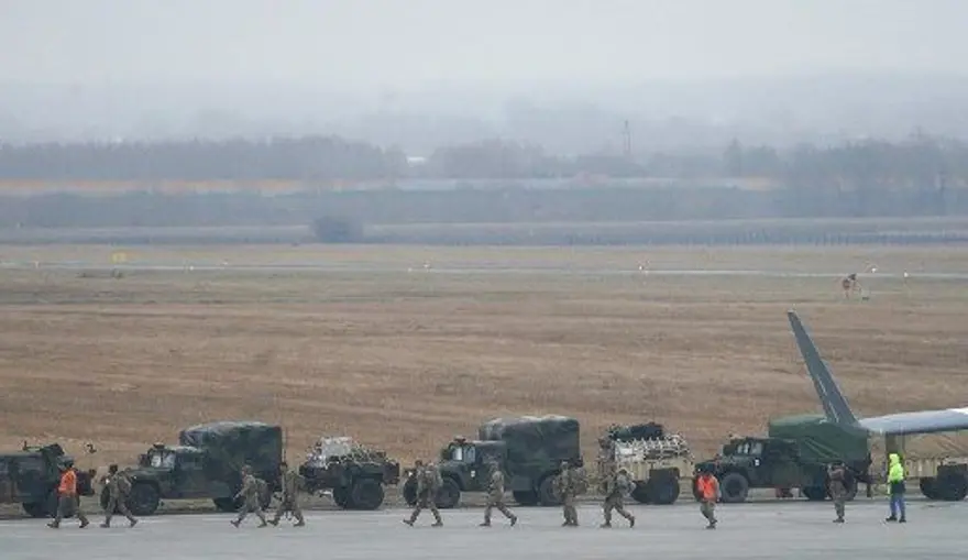 NATO'nun ilk kez görevlendirdiği askeri güç: 40 bin kişilik Mukabele Kuvveti 4 NATO'nun ilk kez görevlendirdiği askeri güç: 40 bin kişilik Mukabele Kuvveti 4