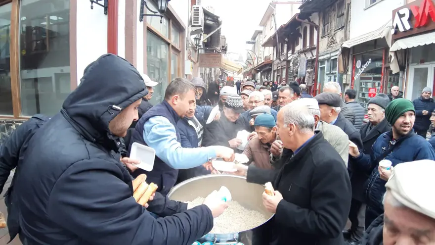 7 asırlık gelenek sürüyor: Bereket ve sağlık dilekleriyle bir araya geliyorlar 1