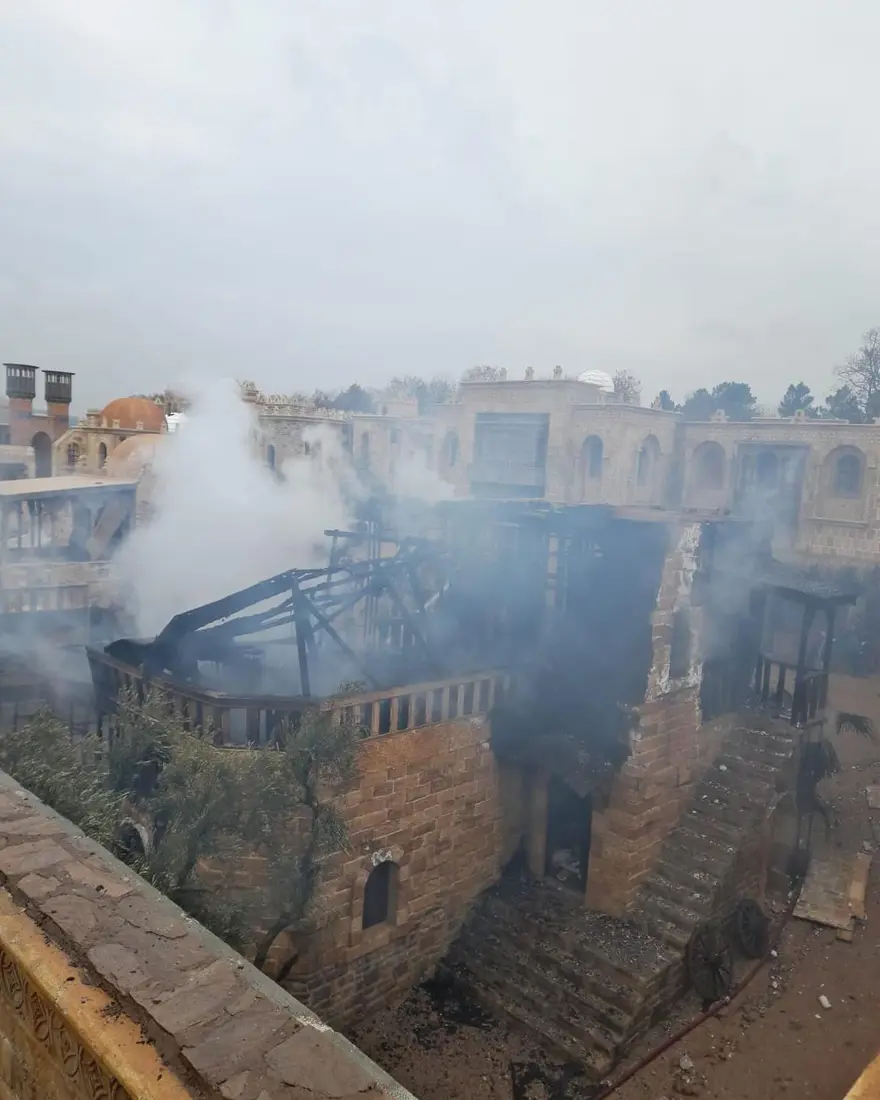 Dizi setinde yangın 