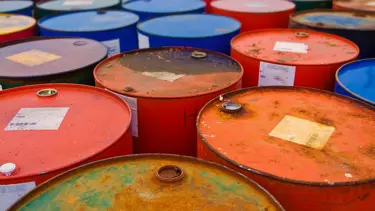 Nijerya'da 1,2 milyon litre çalıntı petrol ele geçirildi