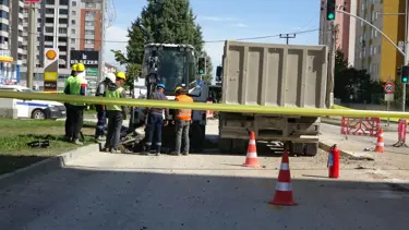 Kazı sırasında doğalgaz borusu patladı