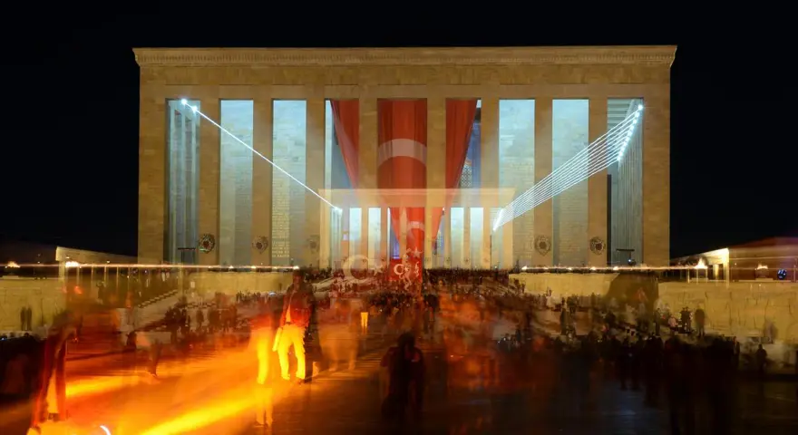 Vatandaşlar Anıtkabir'e akın etti 9