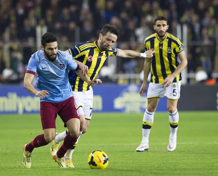 Maç bitti, Caner atıldı 16