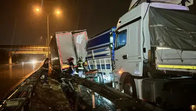 Kocaeli'de zincirleme kaza: 1 ölü