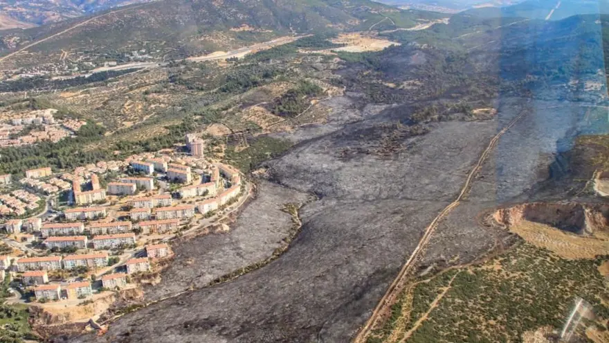 İzmir’de orman yangını korkusuyla yaşayan mahalle | “Geceleriuyuyamıyoruz” 1