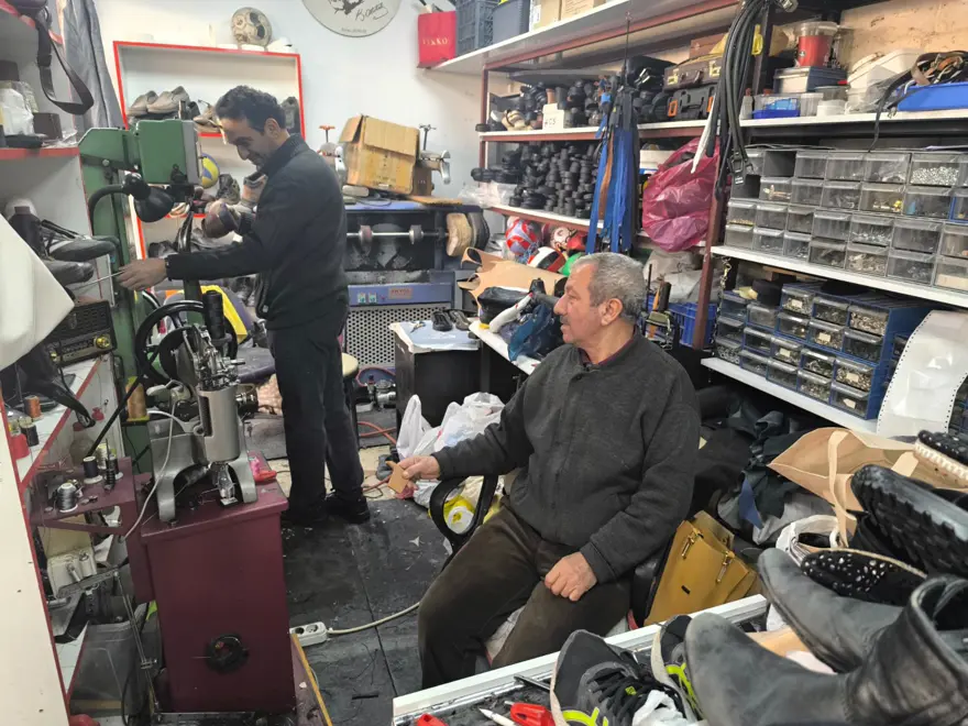 Oğlundan başka çırak çıkaramadı: Modern dünyaya ayak uydurmaya çalışıyor 1