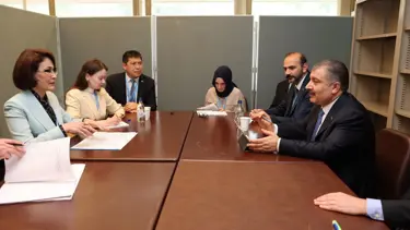 Sağlık Bakanı Koca, Cenevre'de mevkidaşları ile görüştü