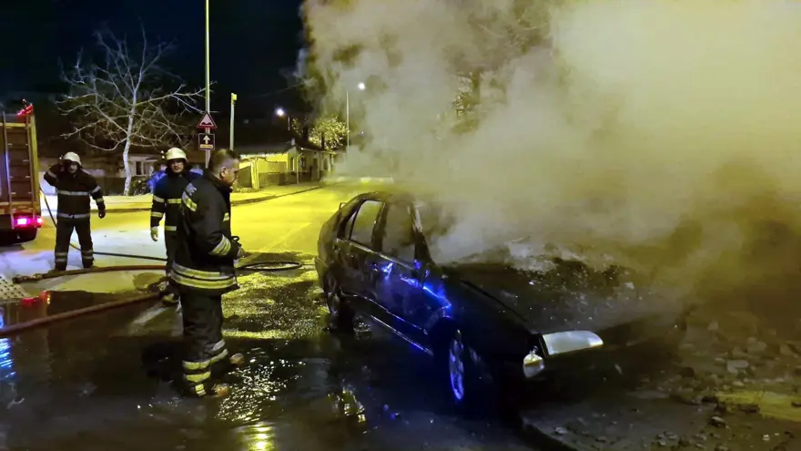 Edirne'de korkunç olay: Alev alan otomobildeki 4 kişi yanarak öldü 10