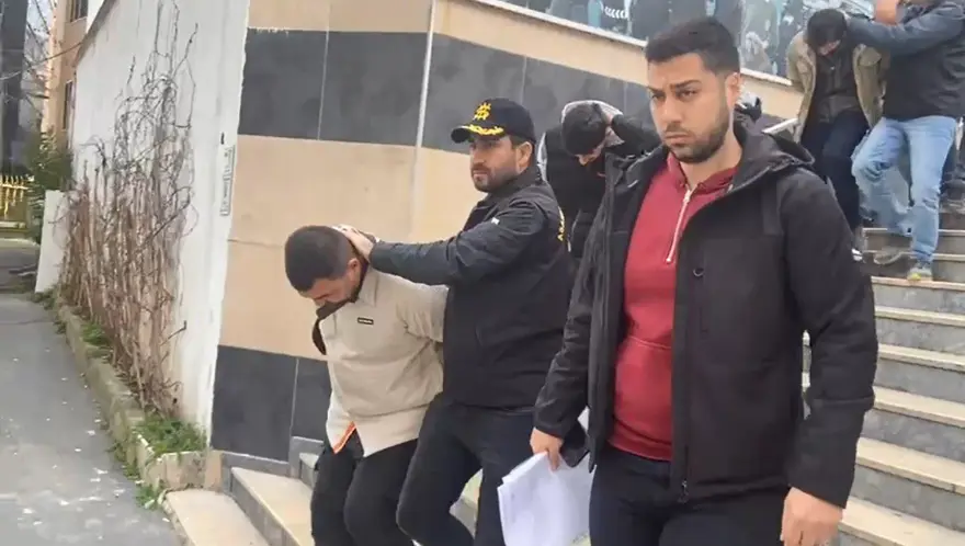 İstanbul’da telefon dolandırıcılarına bankada suçüstü 1