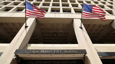 FBI Direktörü, "İşten çok gece kulübüne gidiyor" diyen gazeteciye dava açtı