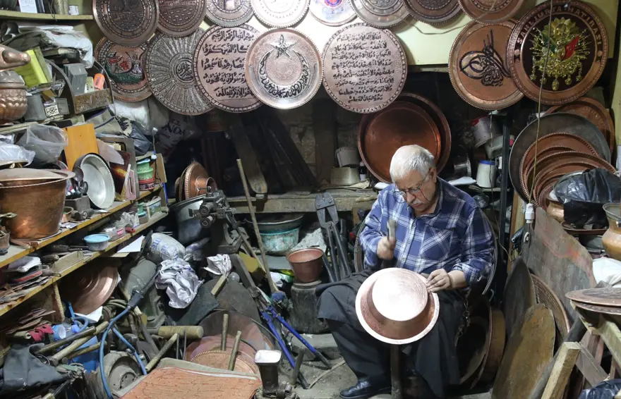 62 yıldır mesleğini yaşatmaya çalışıyor: "Bizden sonra bu işi yapacak kimse kalmadı" 3