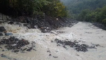 Kastamonu'yu sel vurdu: Bazı köylere ulaşım kesildi