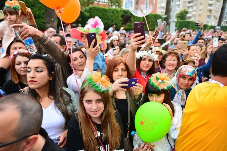 Uluslararası Portakal Çiçeği Karnavalı ile Bando ve Tava Ciğer Festivali'ne corona virüs engeli 11