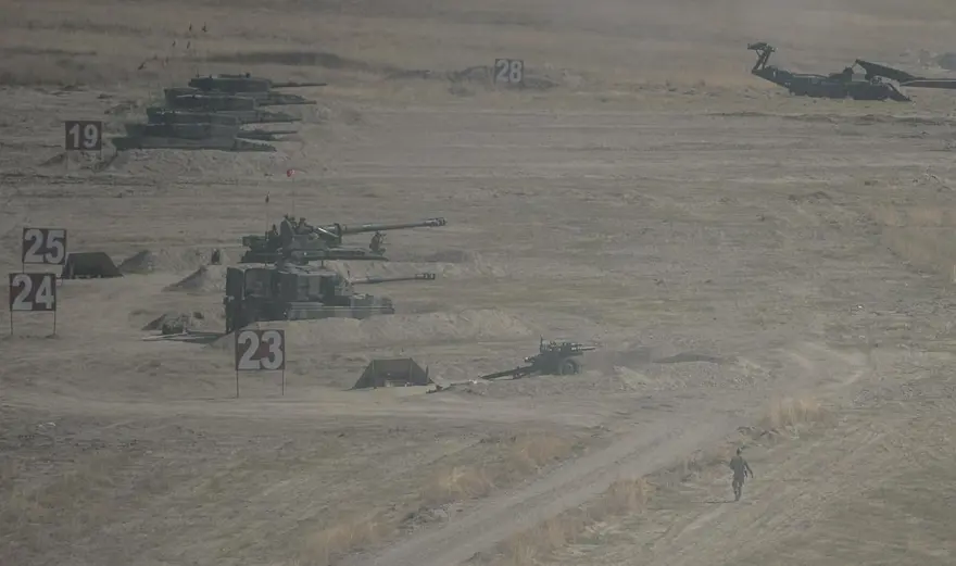 Kara Kuvvetleri'nden "Ateş Serbest-2015" tatbikatı 18 Kara Kuvvetleri'nden "Ateş Serbest-2015" tatbikatı 18
