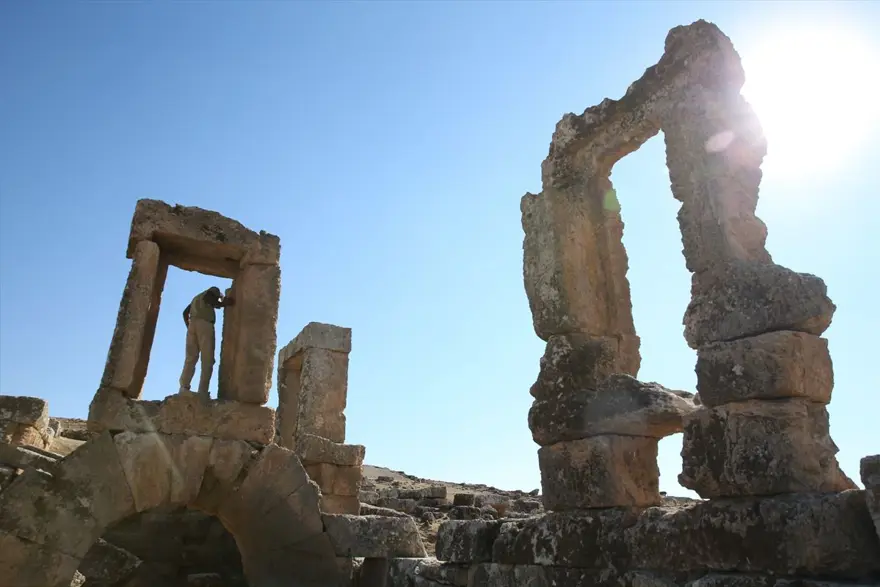 Şuayb Antik Kenti, surları ve dehlizleriyle ilgi çekiyor 5