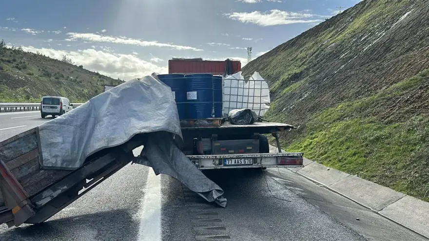 Kuzey Marmara Otoyolu’nda kimyasal madde paniği 3