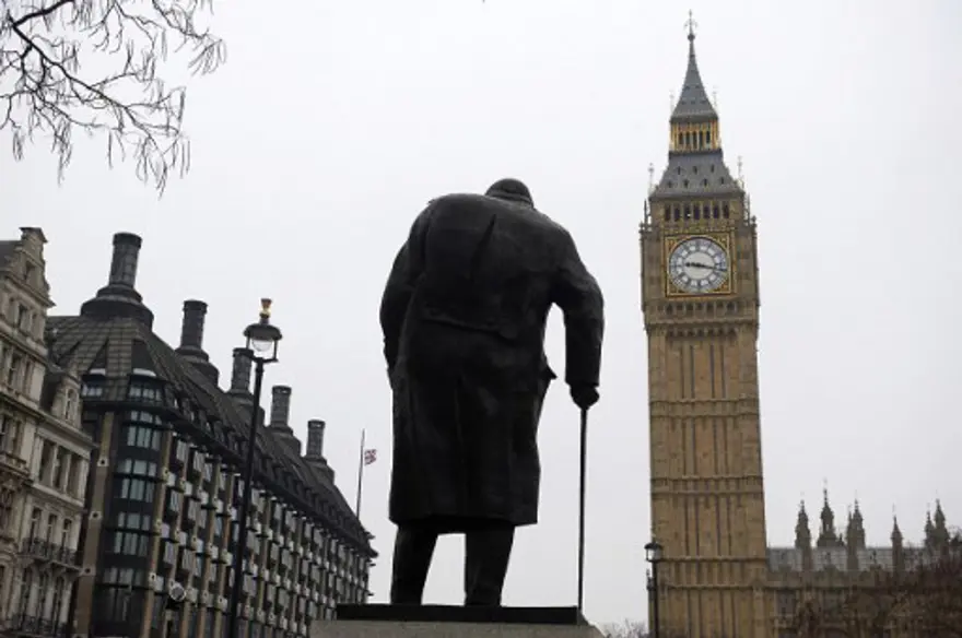 Big Ben son kez çaldı (4 yıl susacak) 2 Big Ben son kez çaldı (4 yıl susacak) 2