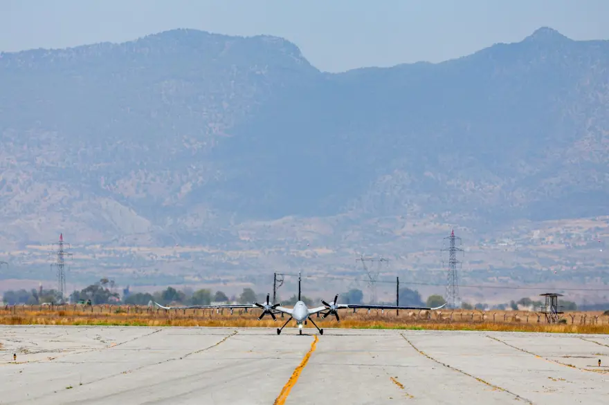 TSK'dan Kıbrıs Barış Harekatı'nın 50. yılına özel geçit töreni 7