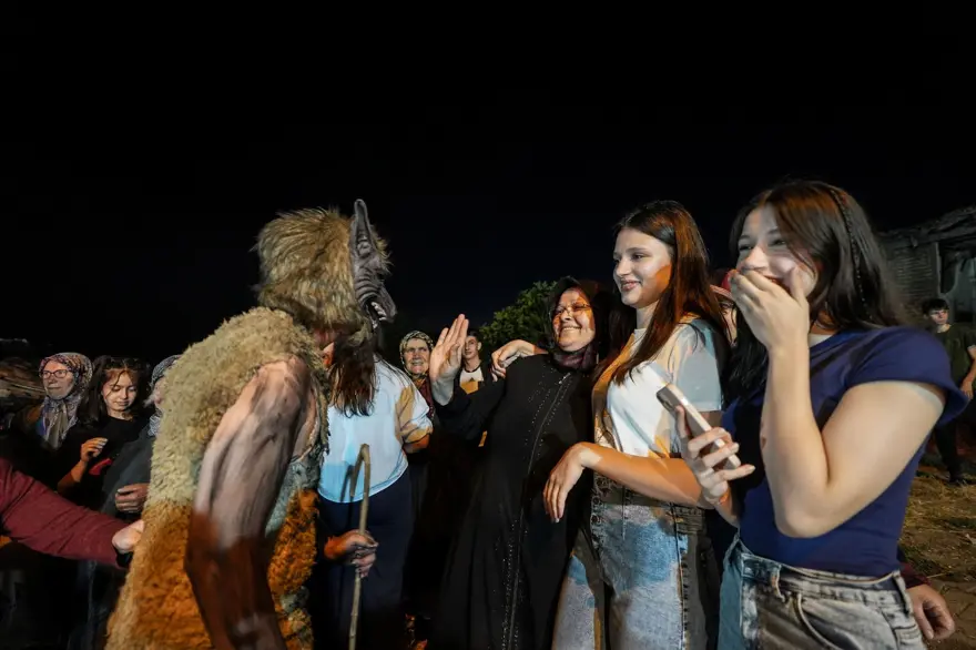 "EĞLENCE KISMI ÖN PLANA ÇIKMAYA BAŞLADI" 4