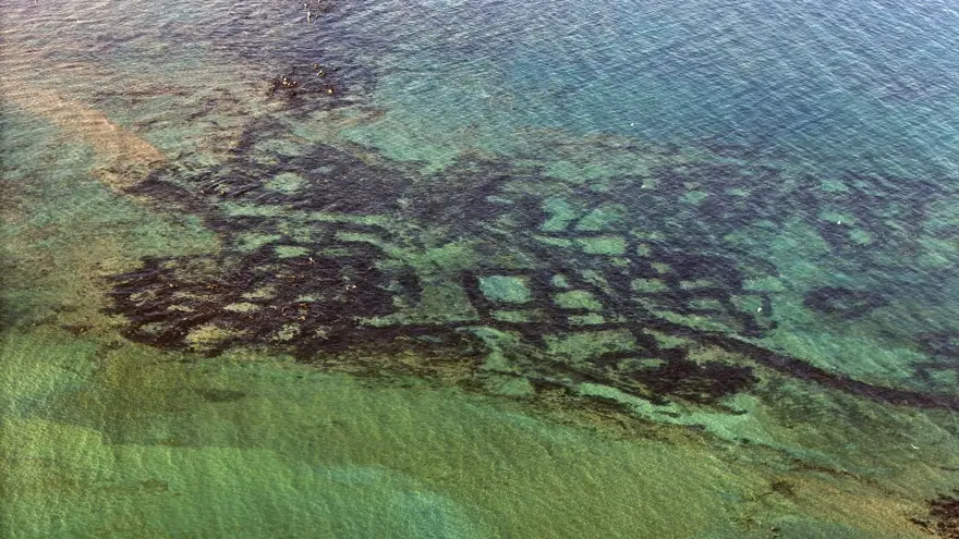 Van Gölü'nde sular çekildi: Eski yerleşim alanları dronla görüntülendi 5