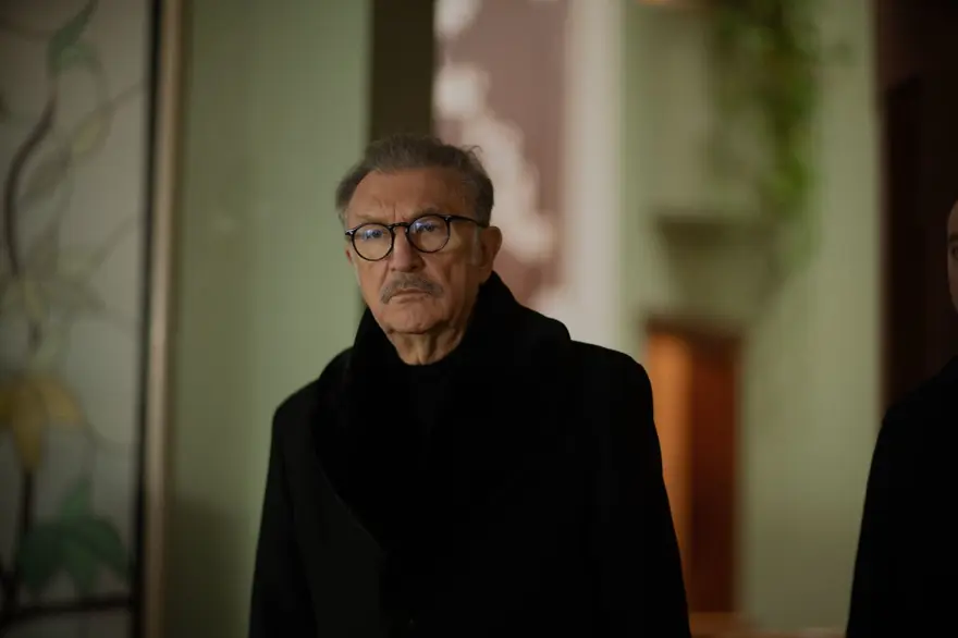 Sakla Beni 13. bölümde neler olacak? Mete'yi şaşırtan karşılaşma 6 Sakla Beni 13. bölümde neler olacak? Mete'yi şaşırtan karşılaşma 6