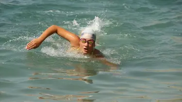 Aysu Türkoğlu Kuzey Kanalı’nı geçen ilk Türk kadın oldu (Aysu Türkoğlu kimdir?)