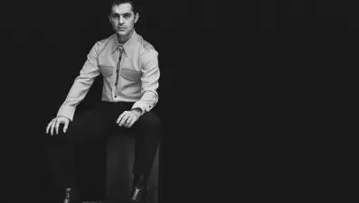 Yılın Uluslararası Star'ı Pedro Alonso (GQ Men of the Year 2018 Ödül Töreni)