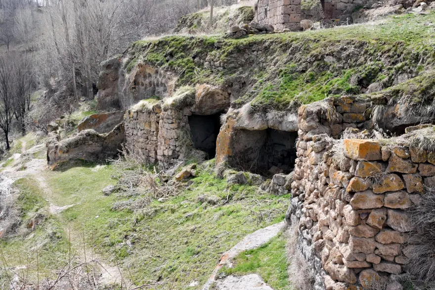 "İLGİ ODAĞI OLMAYA ADAY, ANCAK KORUMA TEDBİRİ İLE DESTEKLENMELİ" 5
