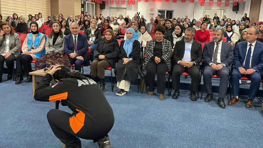 KYK yurtlarında eş zamanlı deprem tatbikatı 18