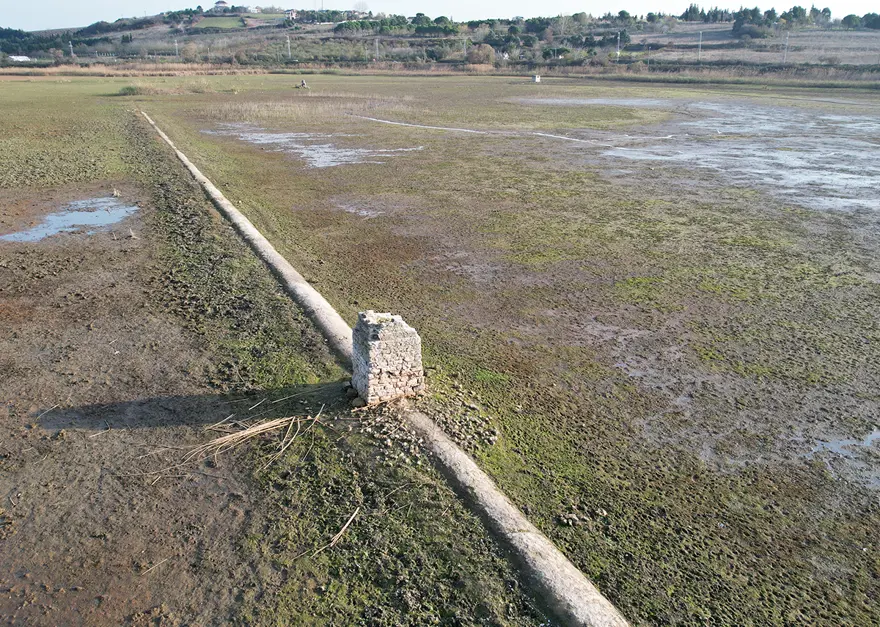 Terkos Gölü can çekişiyor 