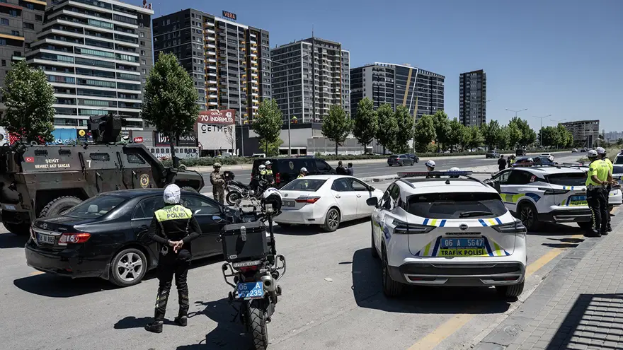 Trafiğe kapatılması kararlaştırılan yolların listesi şöyle: 2