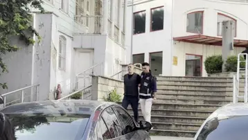 Haluk Levent'e memleketinde büyük tepki. "Maaşımın yüzde 85'ini vermiştim"