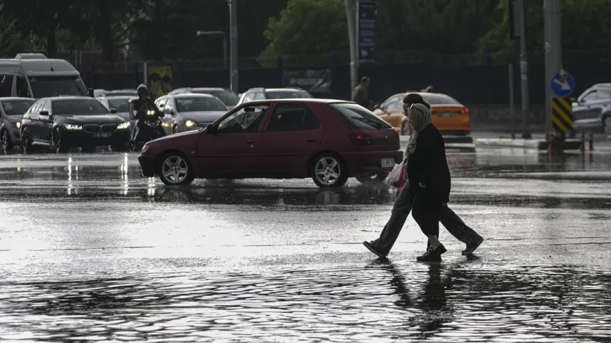 İstanbul'da sonbahar provası. Hava bir anda soğuyacak, sağanak bastıracak 5