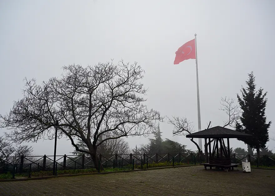 İstanbul'da göz gözü görmüyor. Boğaz ve köprüler yok oldu 1