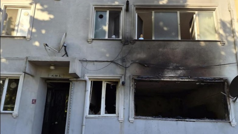 4 katlı binada doğal gaz kaynaklı patlama. 1'i ağır 6 yaralı