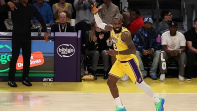 LeBron James, NBA tarihine geçti: 50 bin sayı