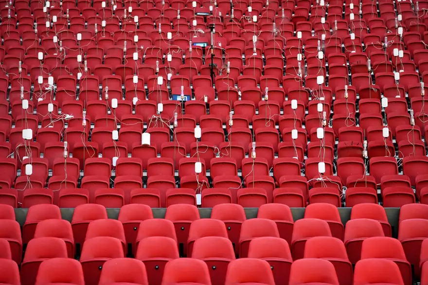 Hollanda’nın en büyük futbol stadyumunda corona virüs deneyi 6
