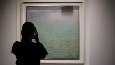 Gustav Klimt'in ünlü tablosu 53,2 milyon dolara satıldı